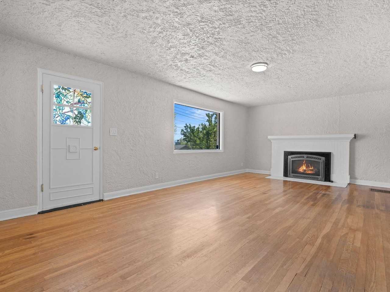 1117 Codel Way - Photo 7 of 41