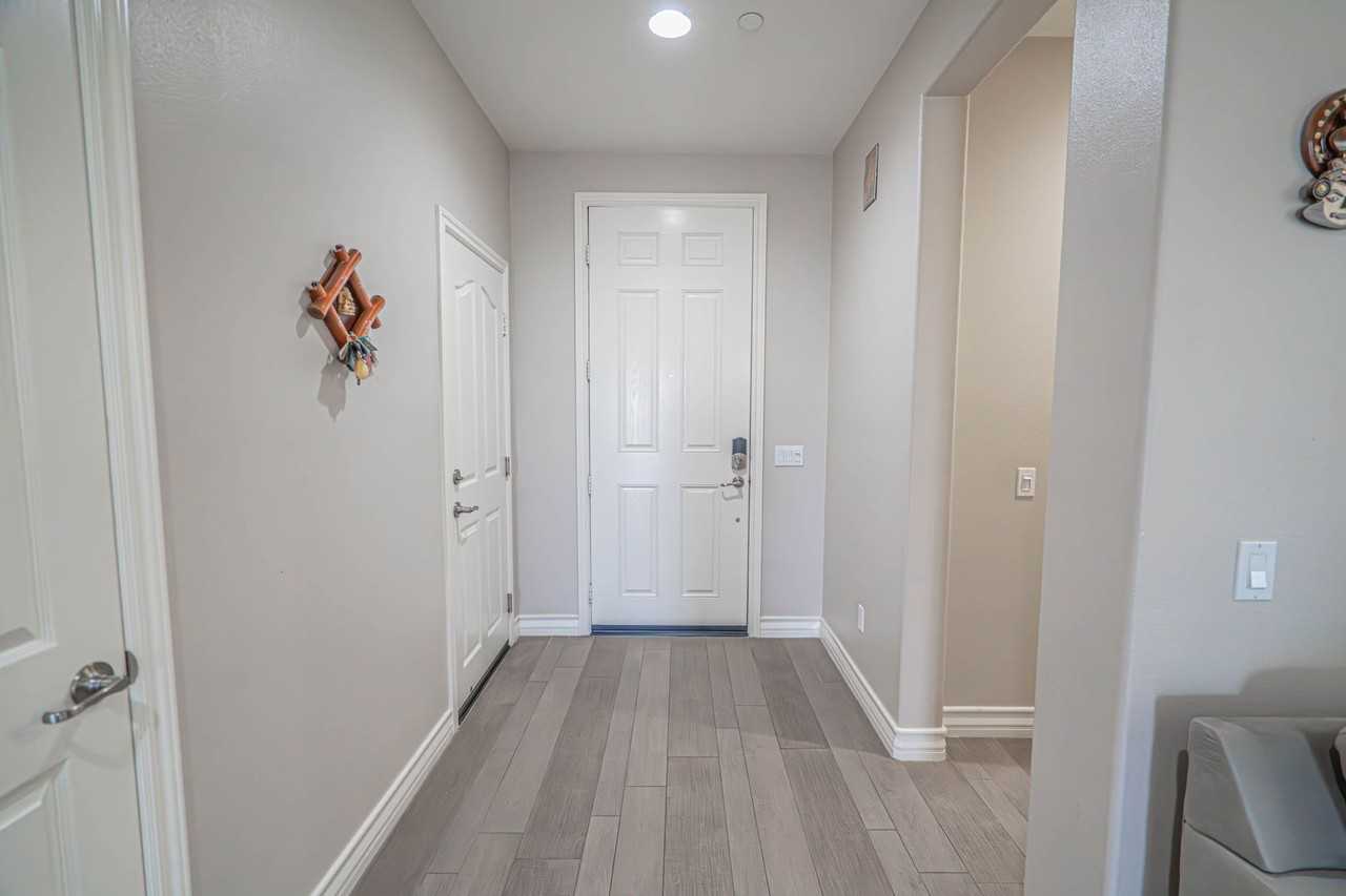 24313 El Corazon Dr - Photo 4 of 44