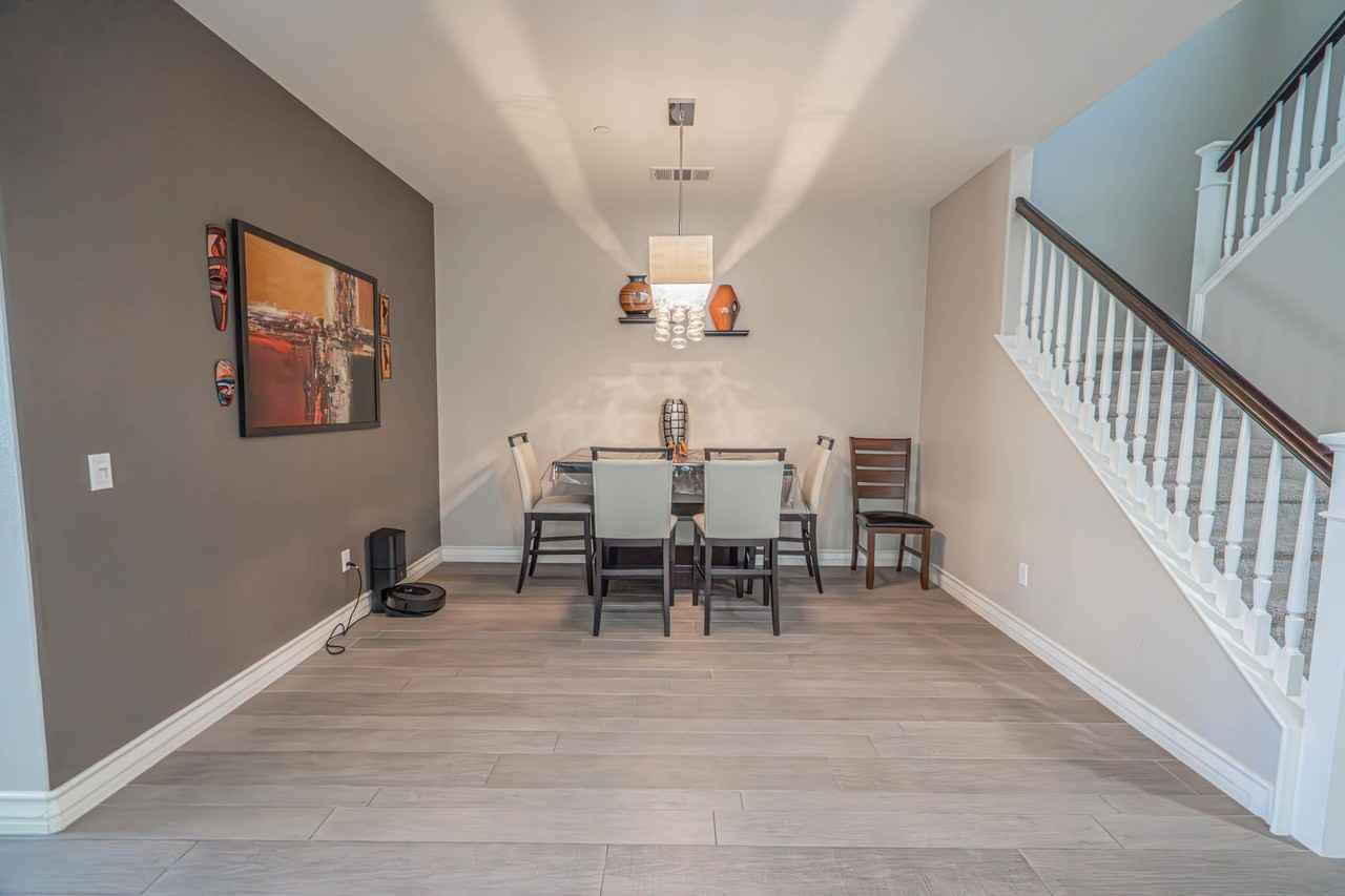 24313 El Corazon Dr - Photo 5 of 44