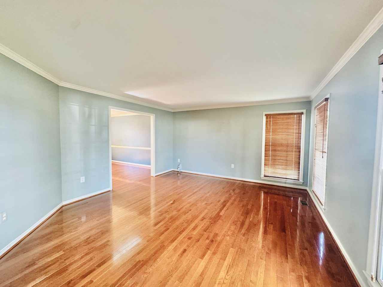 28 Scotland Cir - Photo 5 of 33