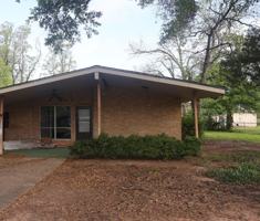 featured image of 5006 Sarah St