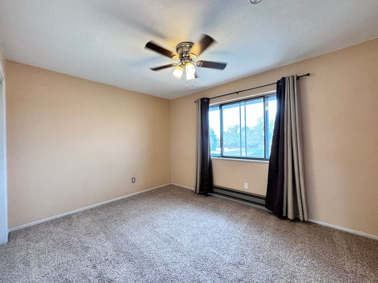 804 Stone Mountain Dr #204 - Photo 7 of 8