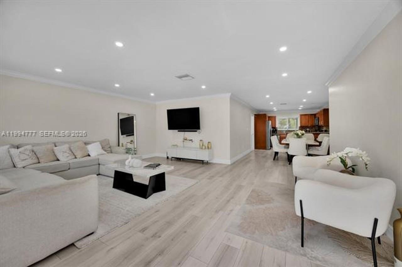 11401 Sw 81st Rd - Photo 2 of 23