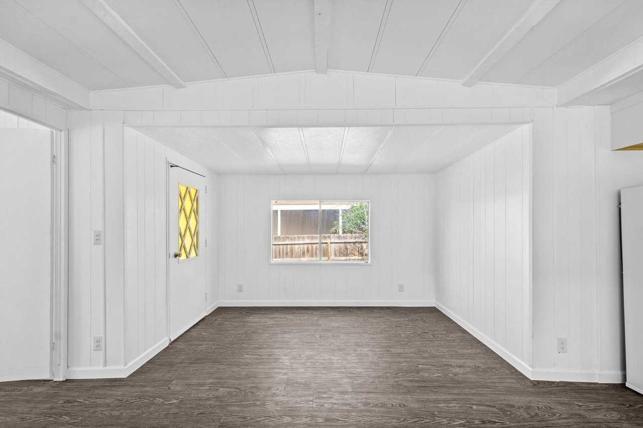 5505 W Tulare Ave Spc 64 - Photo 6 of 21