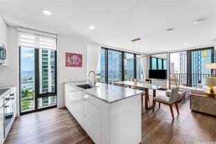 987 Queen St - Photo 1 of 1