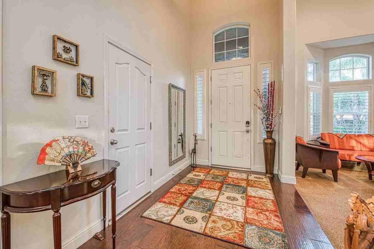 10509 N Sierra Vista Ave - Photo 4 of 50