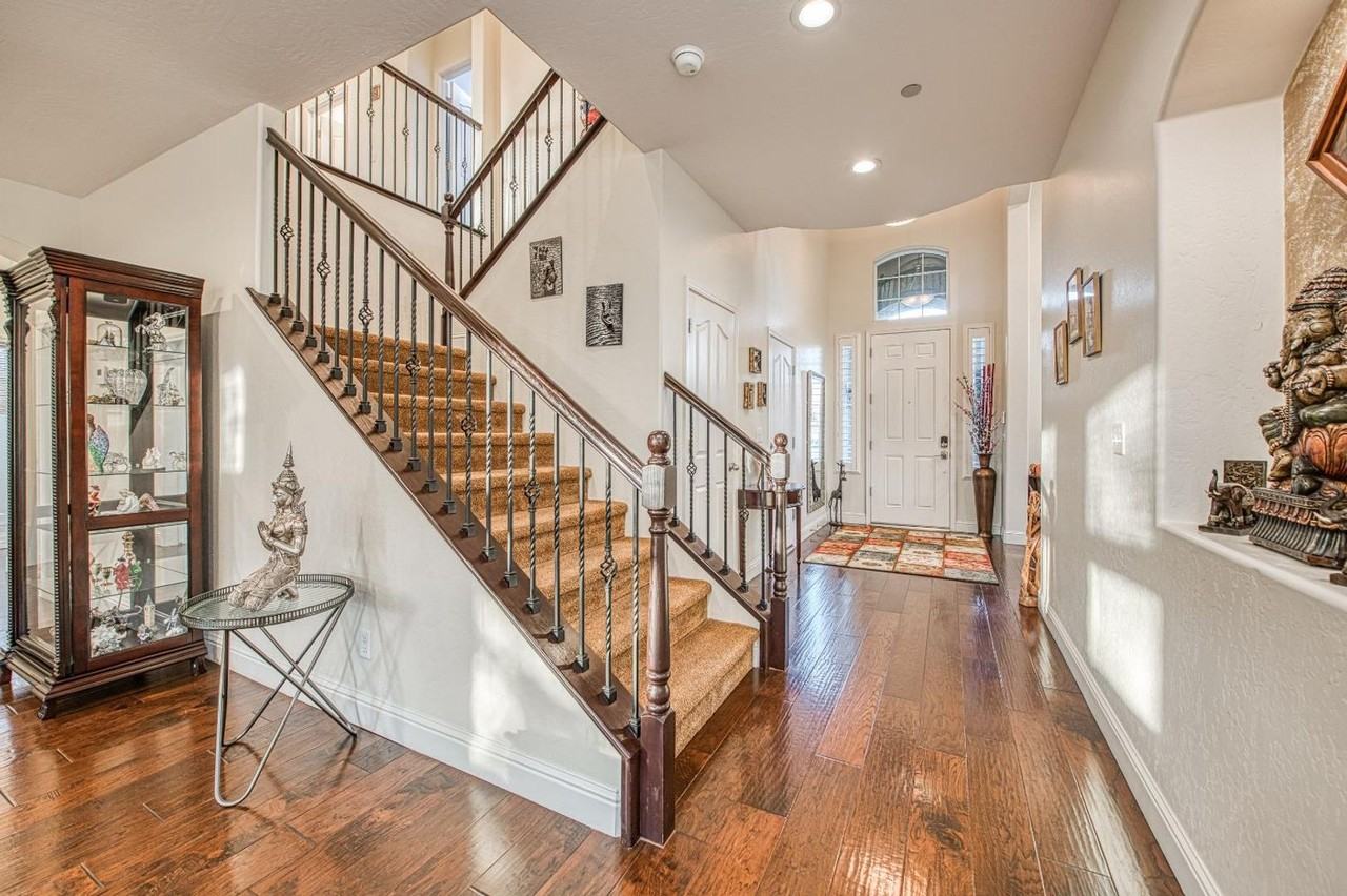 10509 N Sierra Vista Ave - Photo 6 of 50