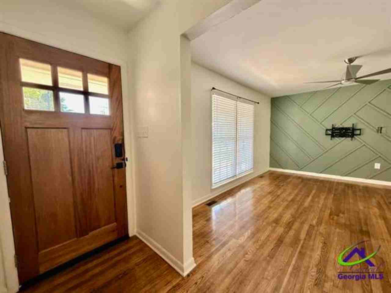 214 Meadowridge Dr - Photo 6 of 28