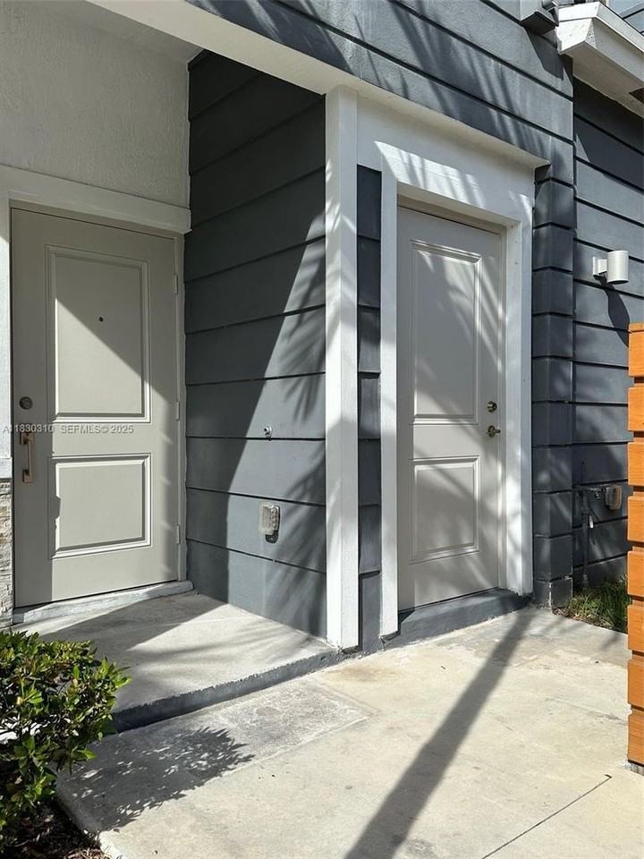 25338 Sw 135th Ave - Photo 6 of 21