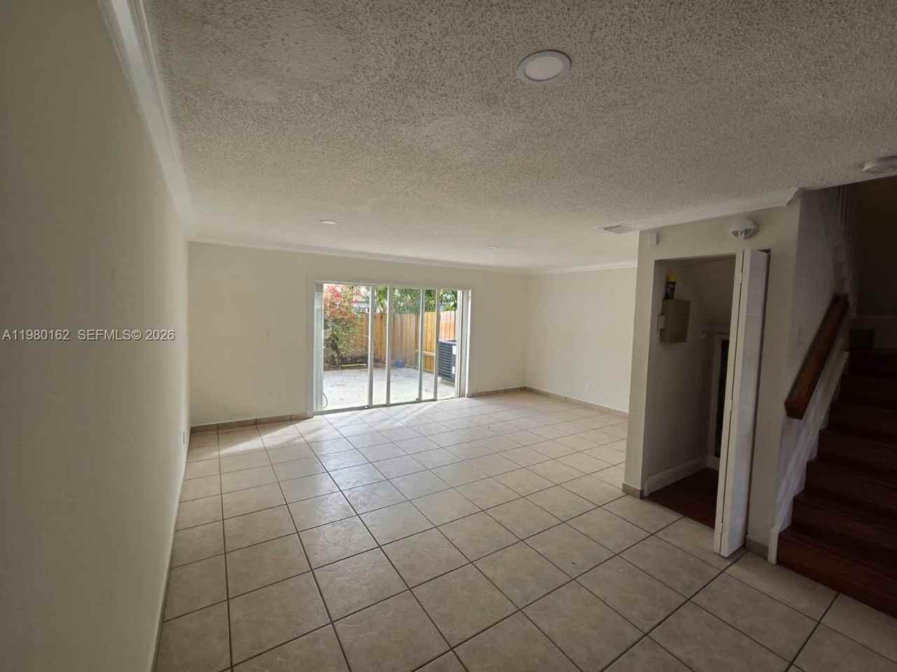 13926 Sw 175th Ter - Photo 4 of 16