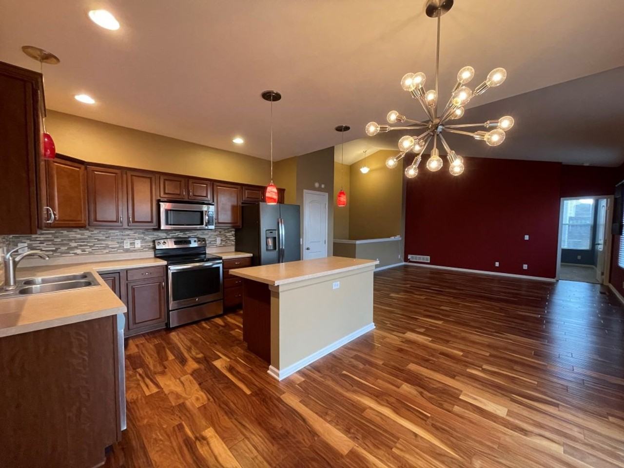 10506 Potter St - Photo 7 of 24