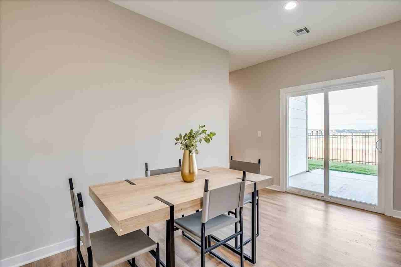 15433 W Josephine St - Photo 3 of 13