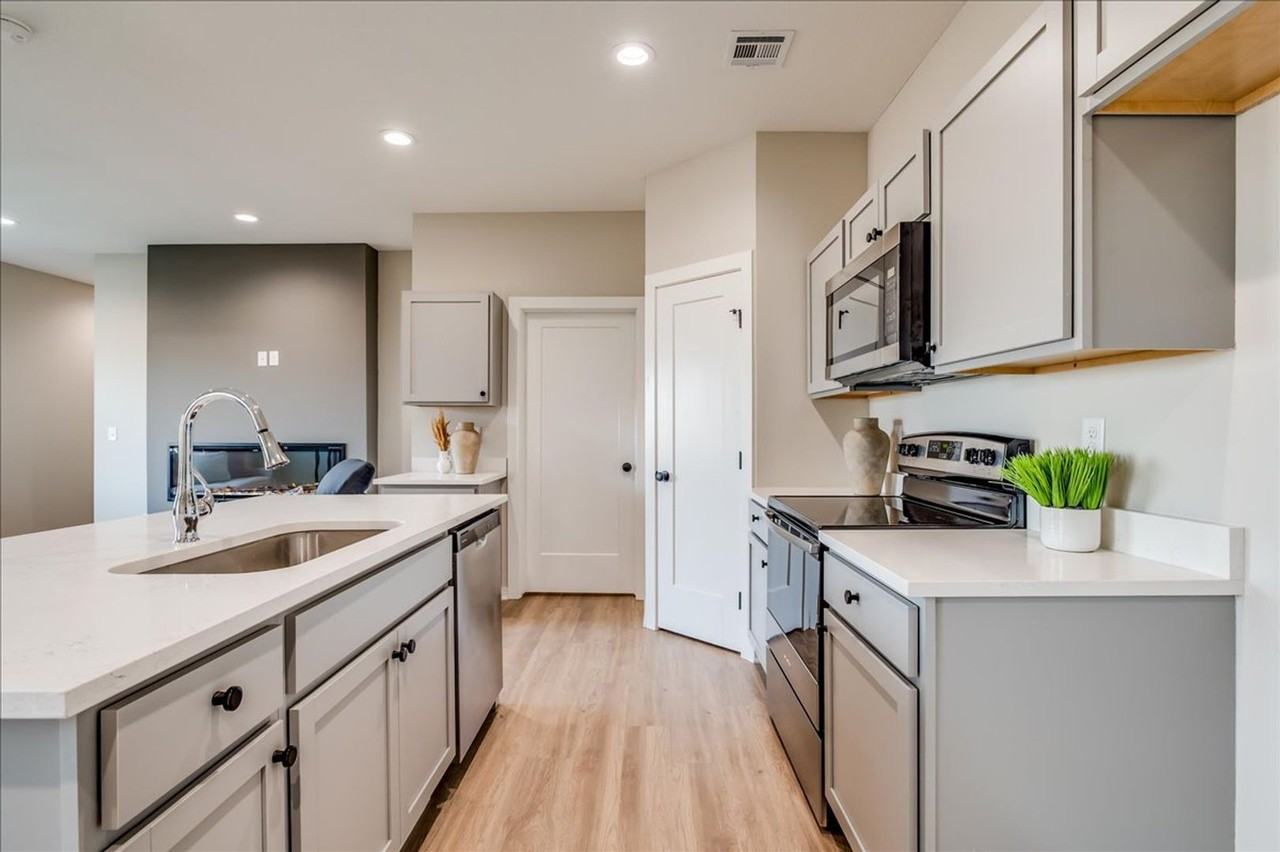 15435 W Josephine St - Photo 4 of 13