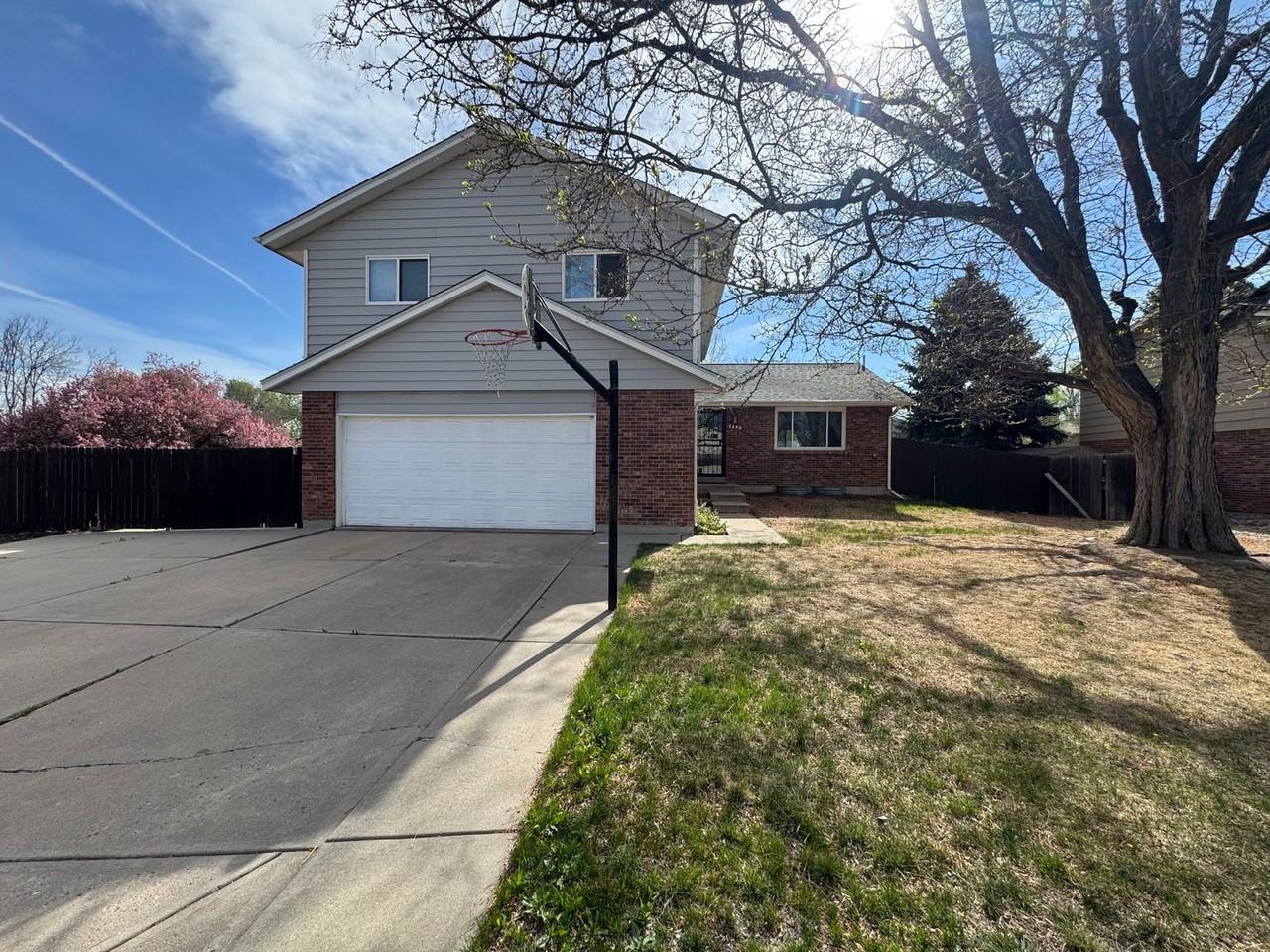 3240 S Marshall St - Photo 3 of 29