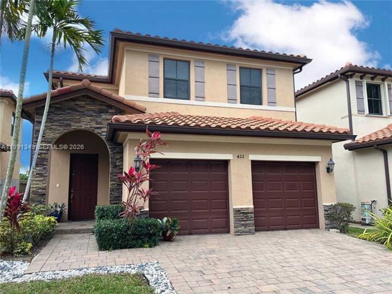 422 Se 34th Ter #422 - Photo 2 of 50