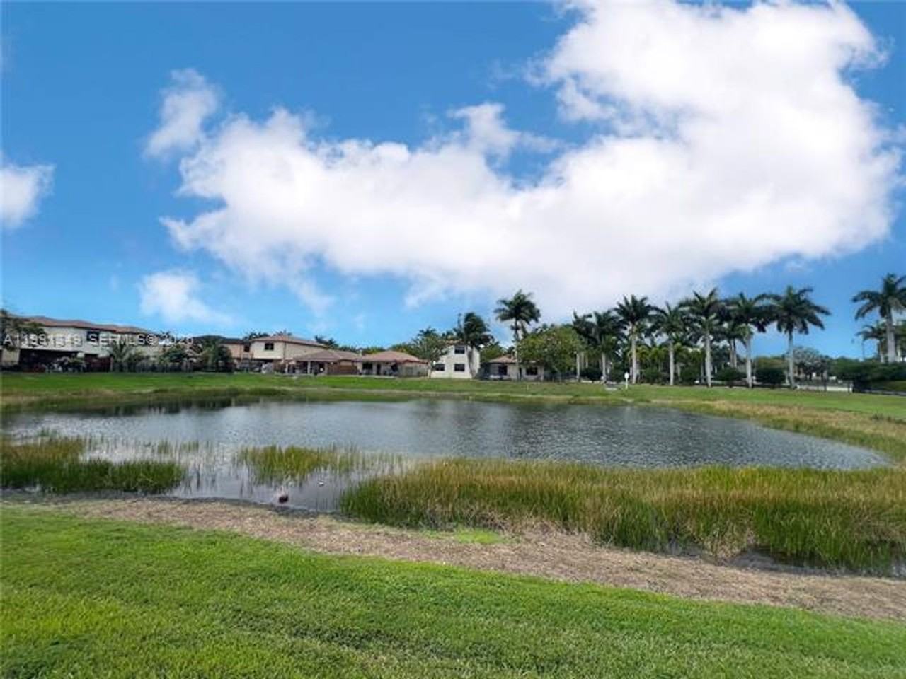 422 Se 34th Ter #422 - Photo 6 of 50