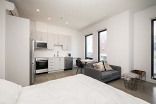 6728 Boulevard Saint-Laurent #207 - Photo 1 of 1