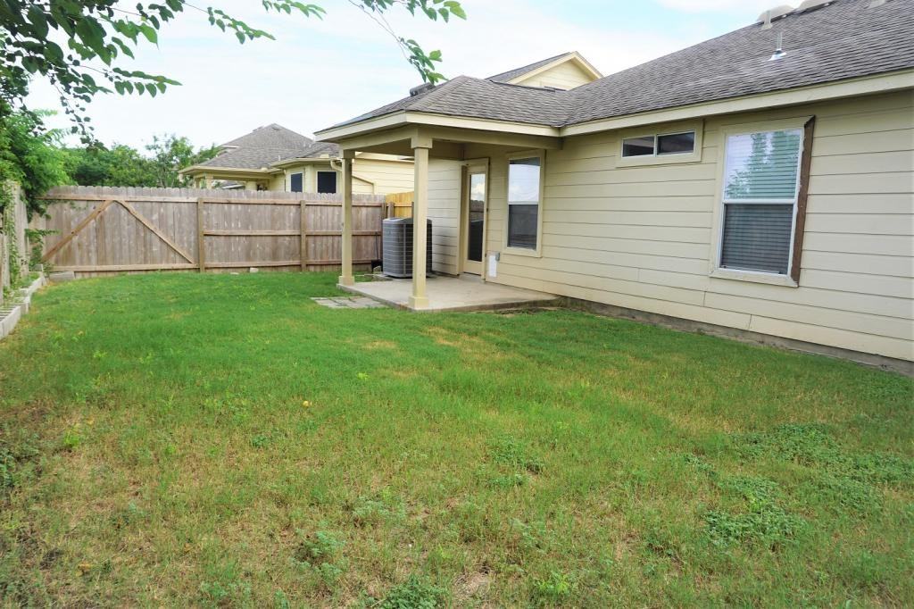 224 Julian Pt - Photo 6 of 6