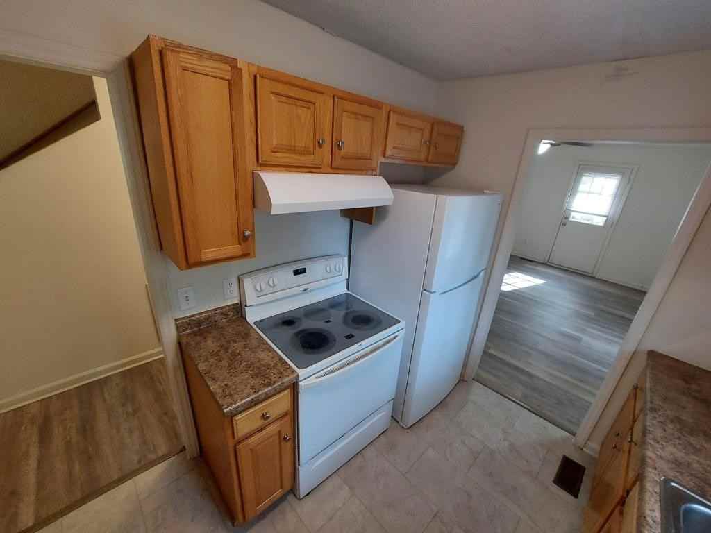 1602 Humble St - Photo 4 of 9