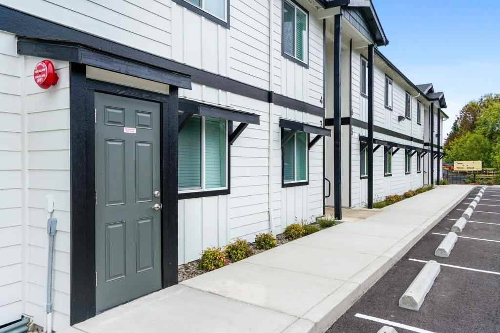 110 S 7th St - Photo 4 of 32