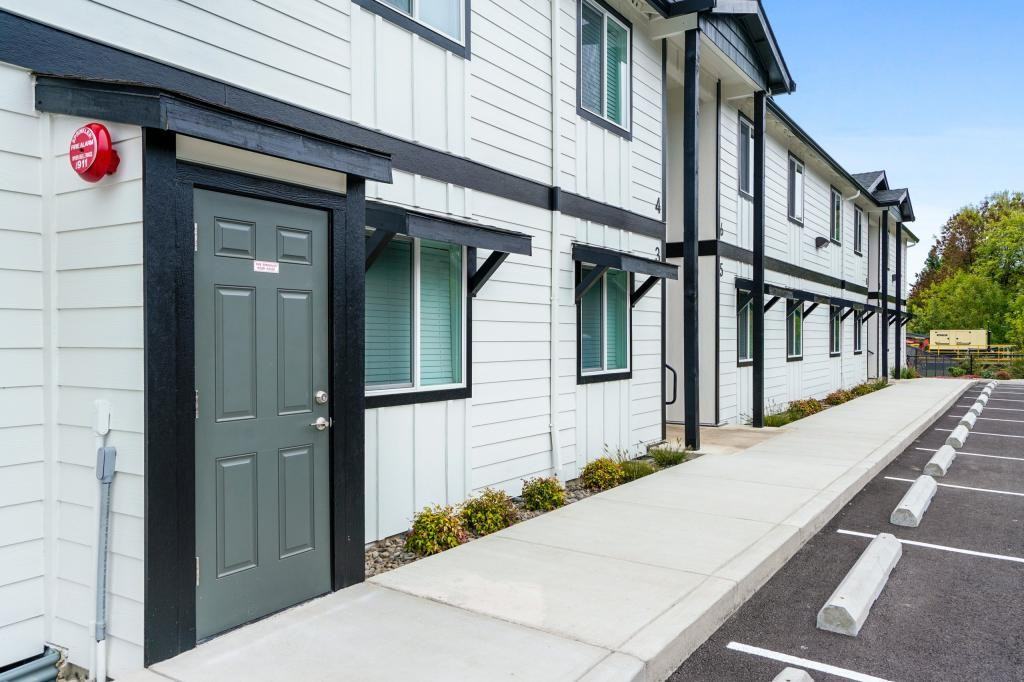 110 S 7th St - Photo 5 of 32