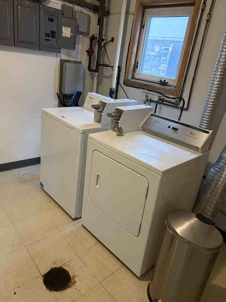 105 18th Ave Sw #3 - Photo 7 of 7