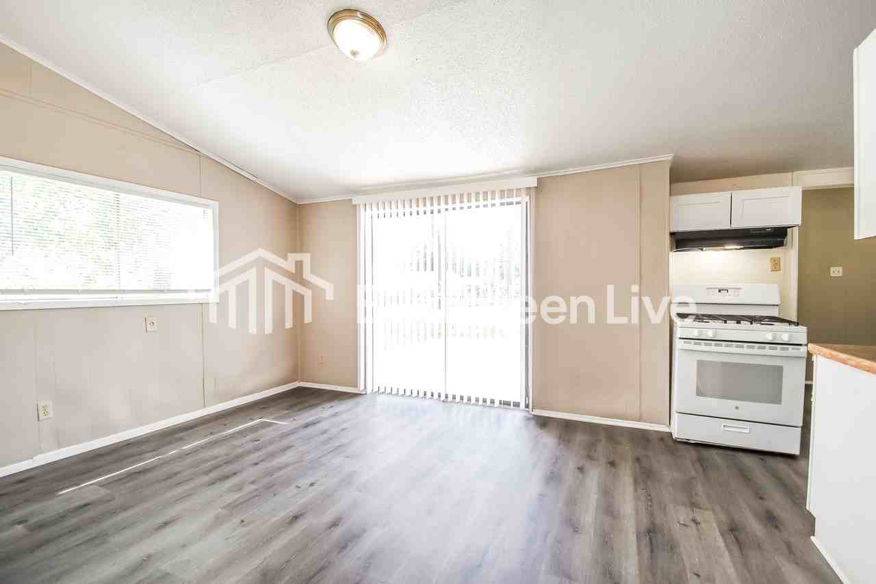 4187 Arrowhead Rd - Photo 5 of 15