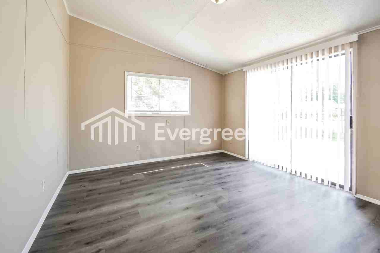 4187 Arrowhead Rd - Photo 6 of 15