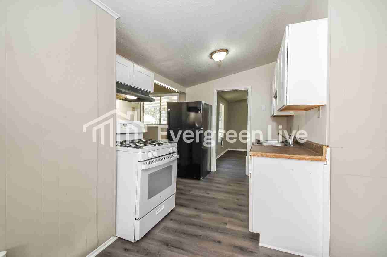 4187 Arrowhead Rd - Photo 7 of 15