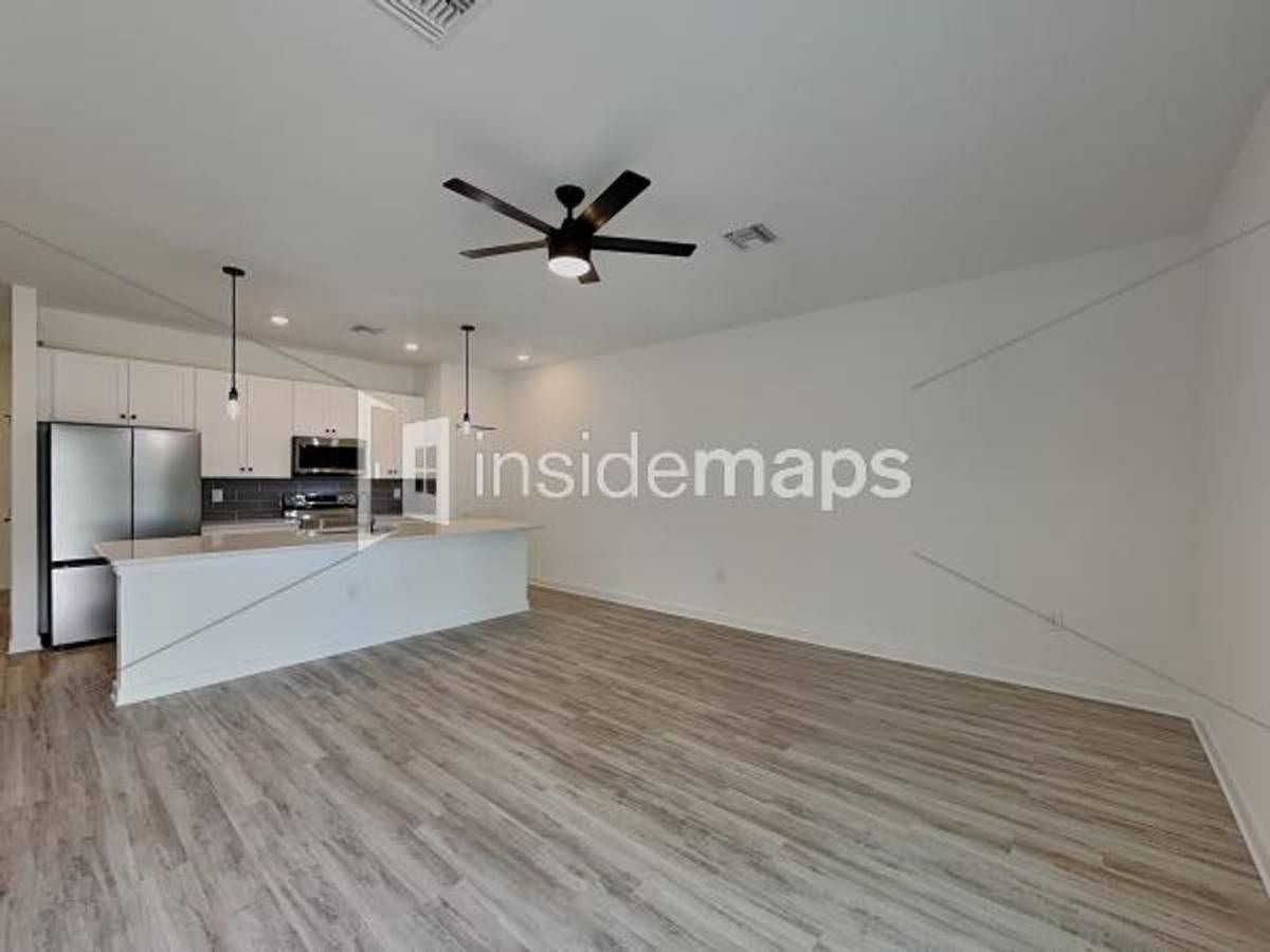 214 Ichabod Ave - Photo 3 of 10