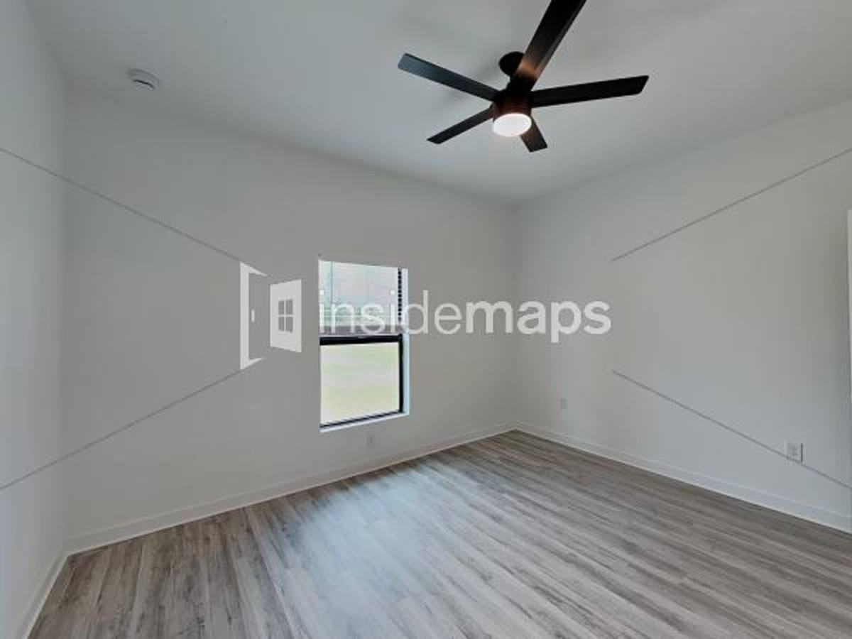 214 Ichabod Ave - Photo 5 of 10