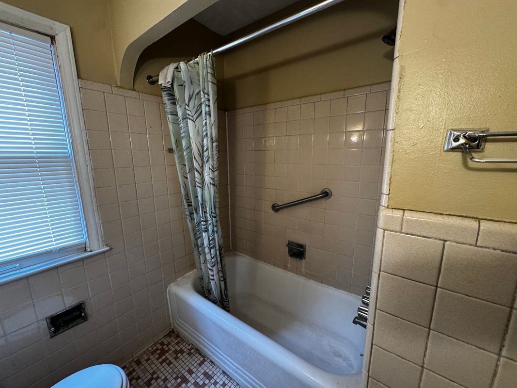 19164 Westphalia St - Photo 6 of 15