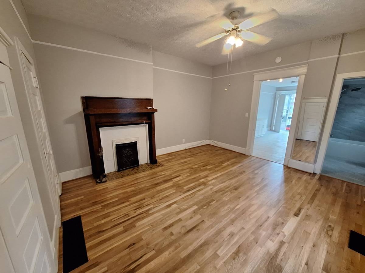 852 Monroe Dr Ne #2 - Photo 3 of 9