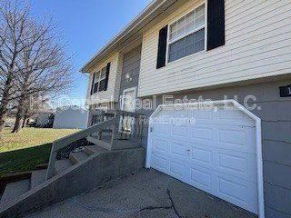 1400 30th St #A - Photo 2 of 10