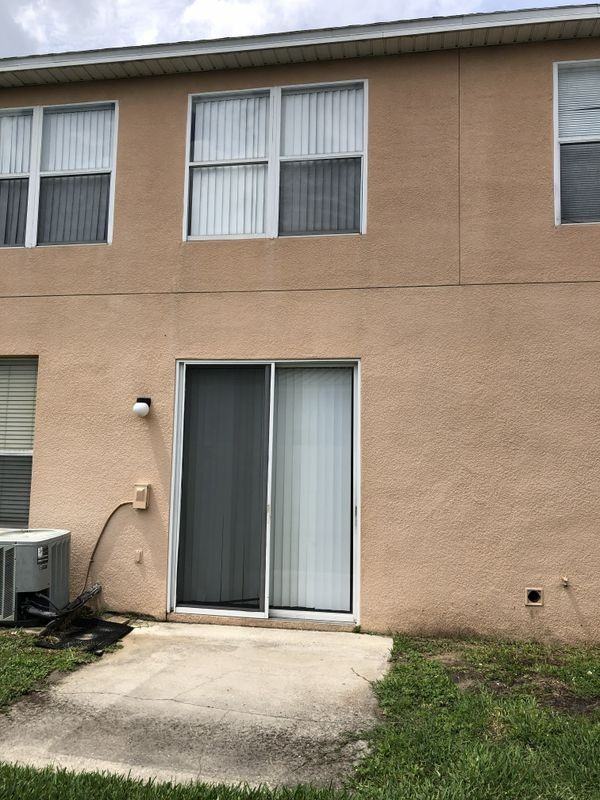 650 Captiva Cir - Photo 2 of 12