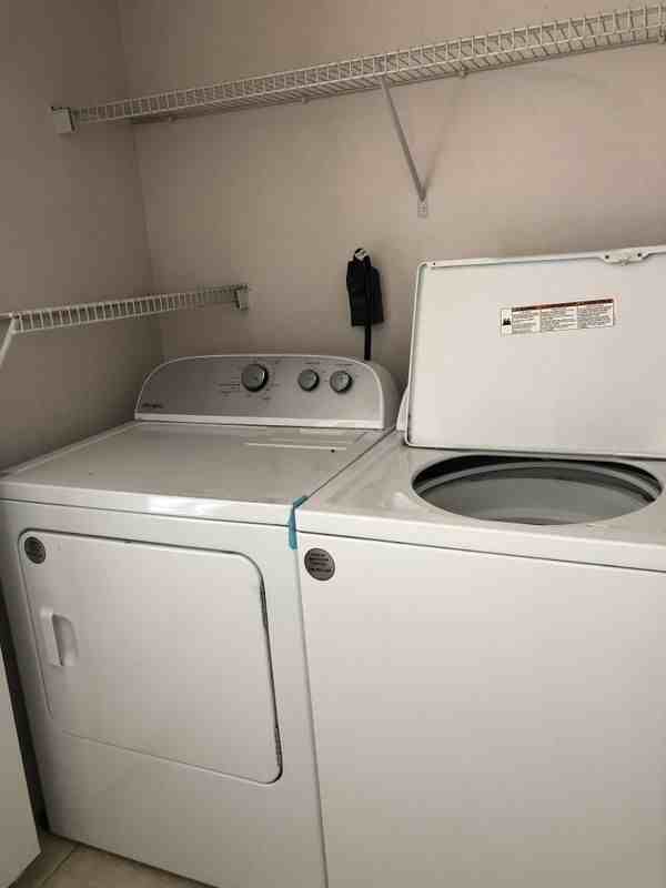 650 Captiva Cir - Photo 5 of 12