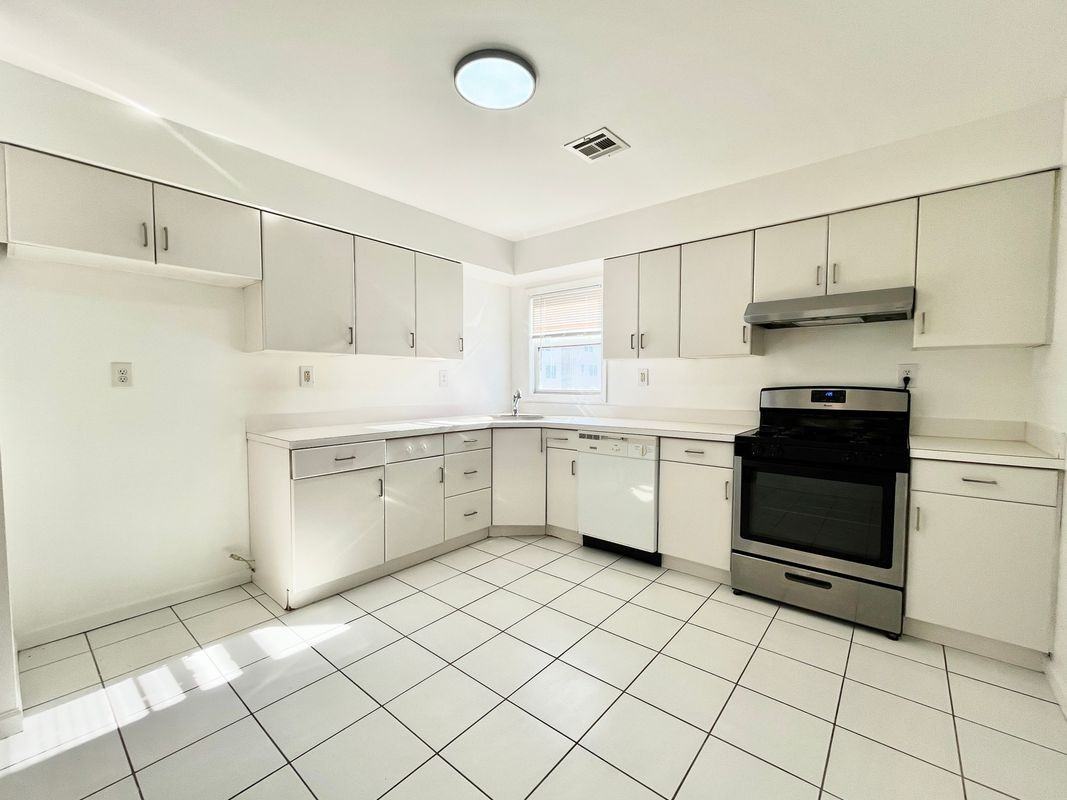 7100 Durham Ave ##2 - Photo 3 of 9