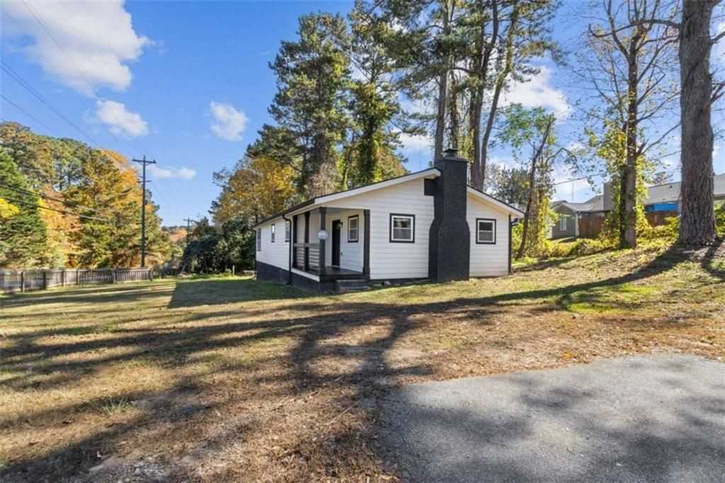 597 Paper Mill Rd - Photo 3 of 49