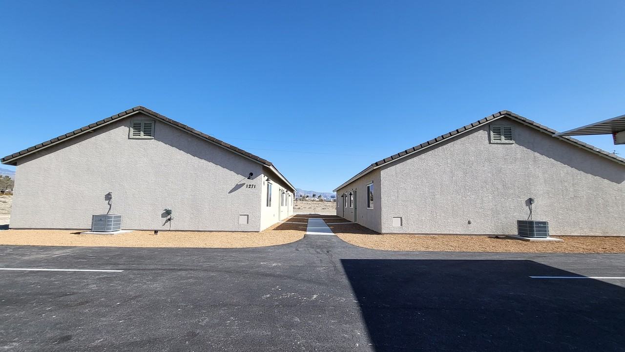 1271 East Dandelion Street #4 - Photo 4 of 26