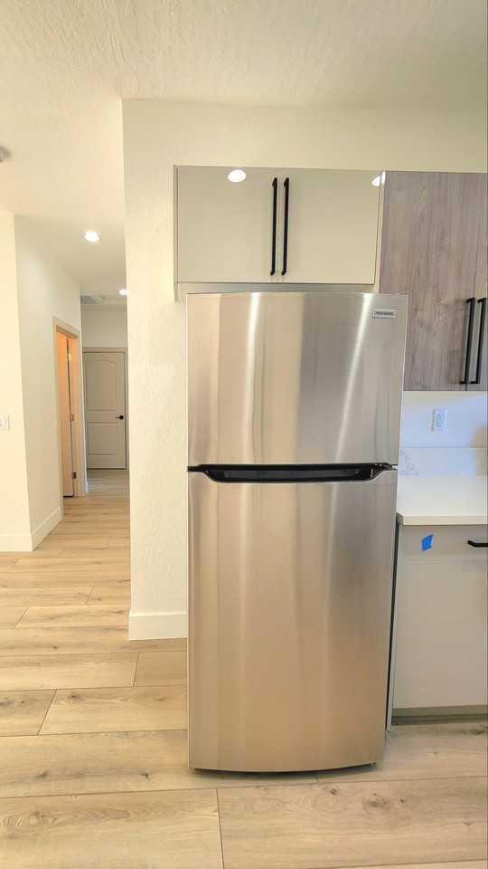 1271 East Dandelion Street #4 - Photo 7 of 26