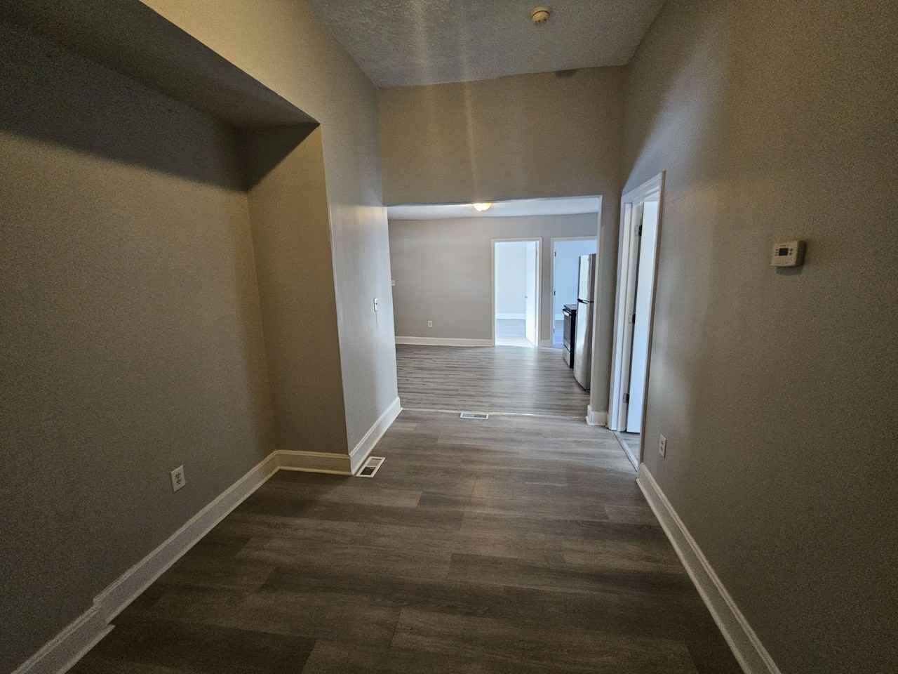 3204 W 73rd St - Photo 3 of 28