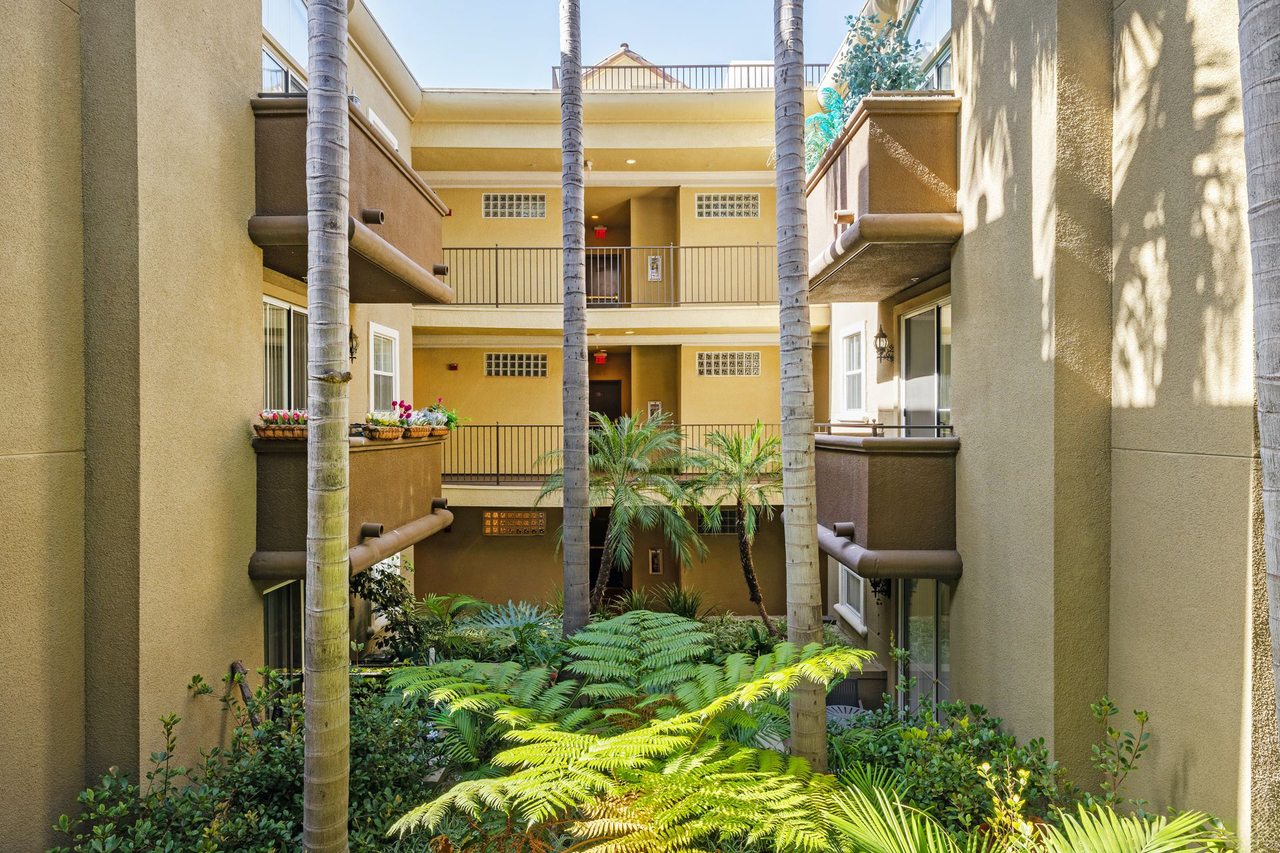 2245 Beverly Glen Blvd. - Photo 4 of 50