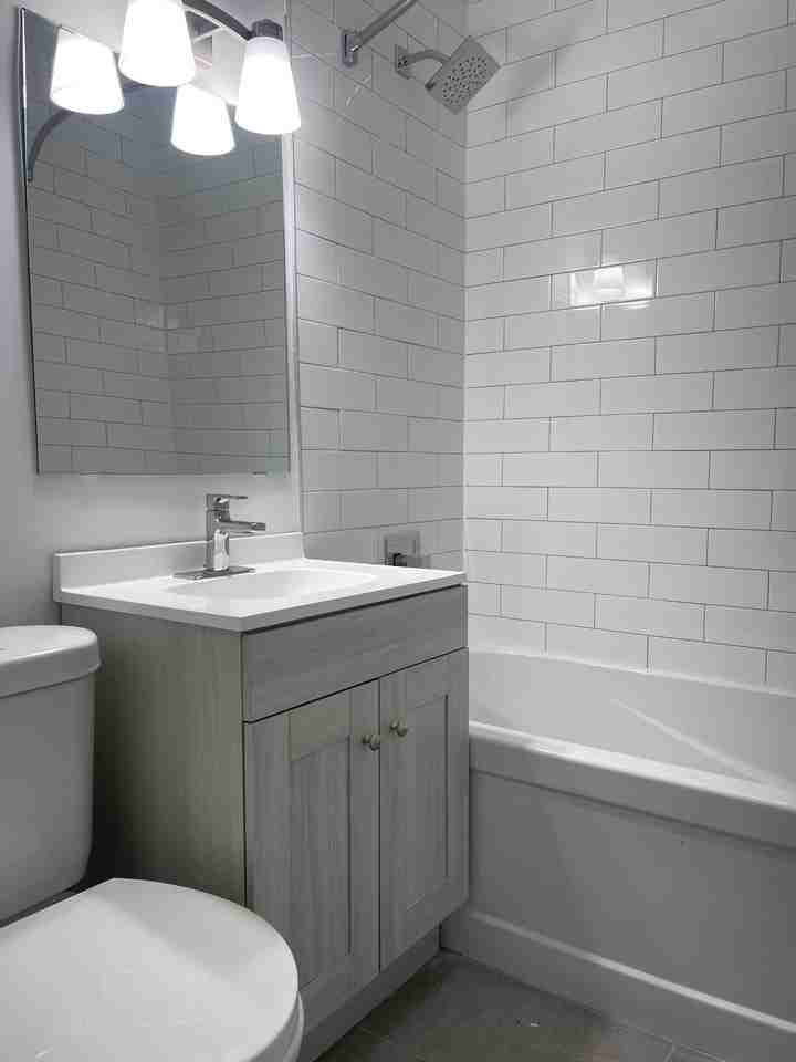 478 Caledonia Road - Photo 4 of 7