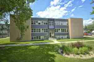 featured image of 525 - 525 Lanark Street