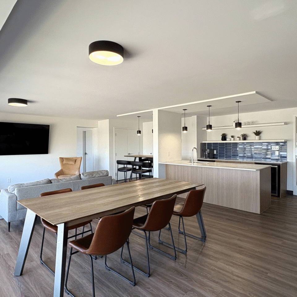 The Horizon - Photo 3 of 10