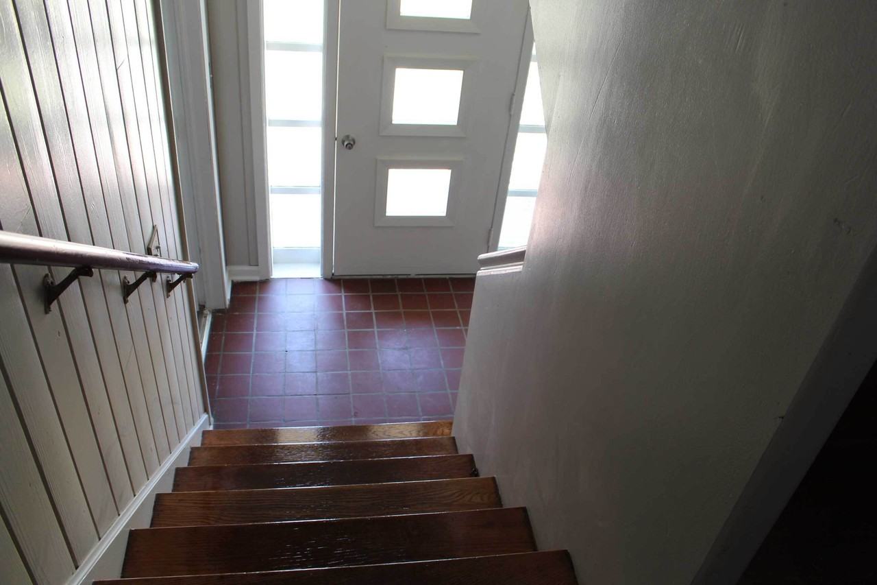 1701 Williams St #A - Photo 6 of 20