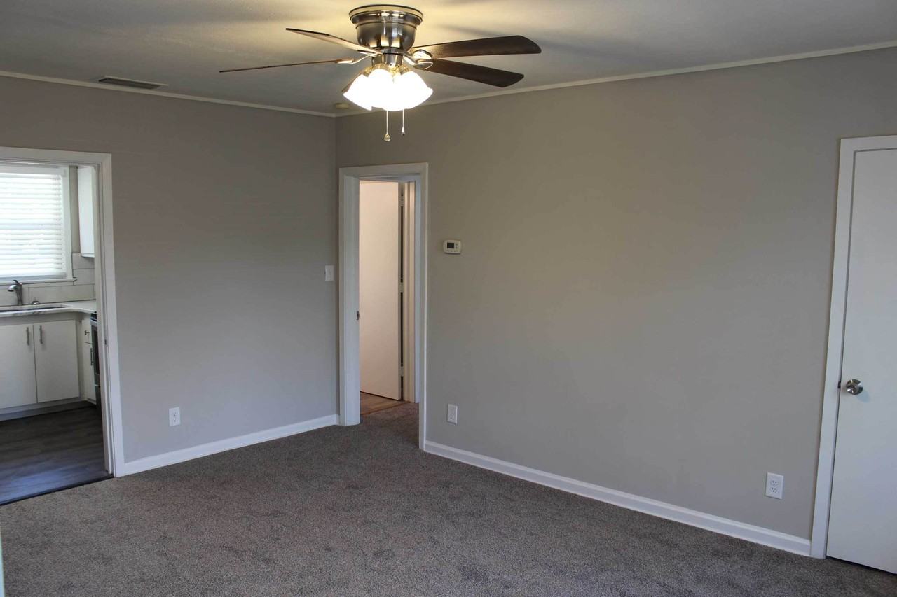 1701 Williams St #A - Photo 5 of 20