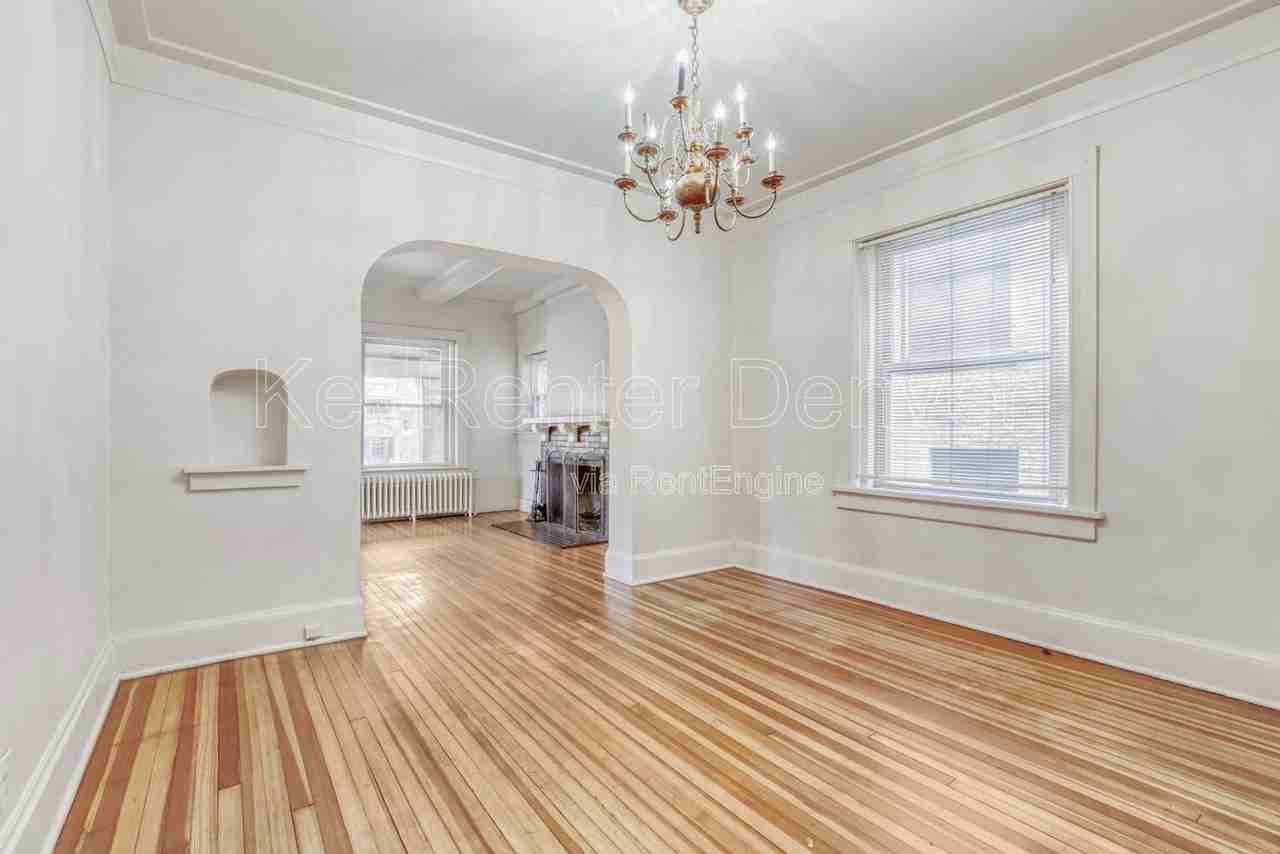 1275 Detroit St #B - Photo 4 of 12