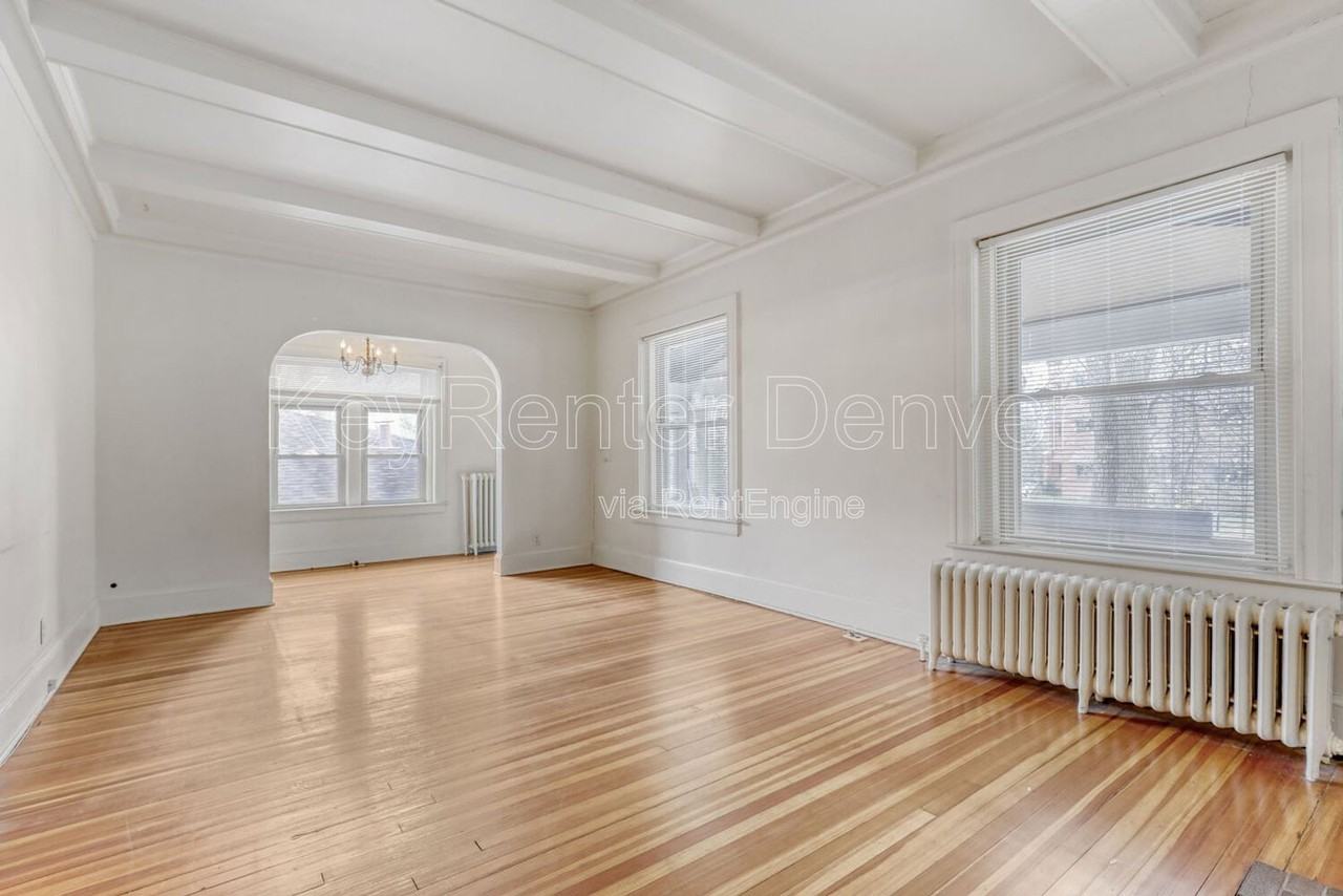 1275 Detroit St #B - Photo 5 of 12