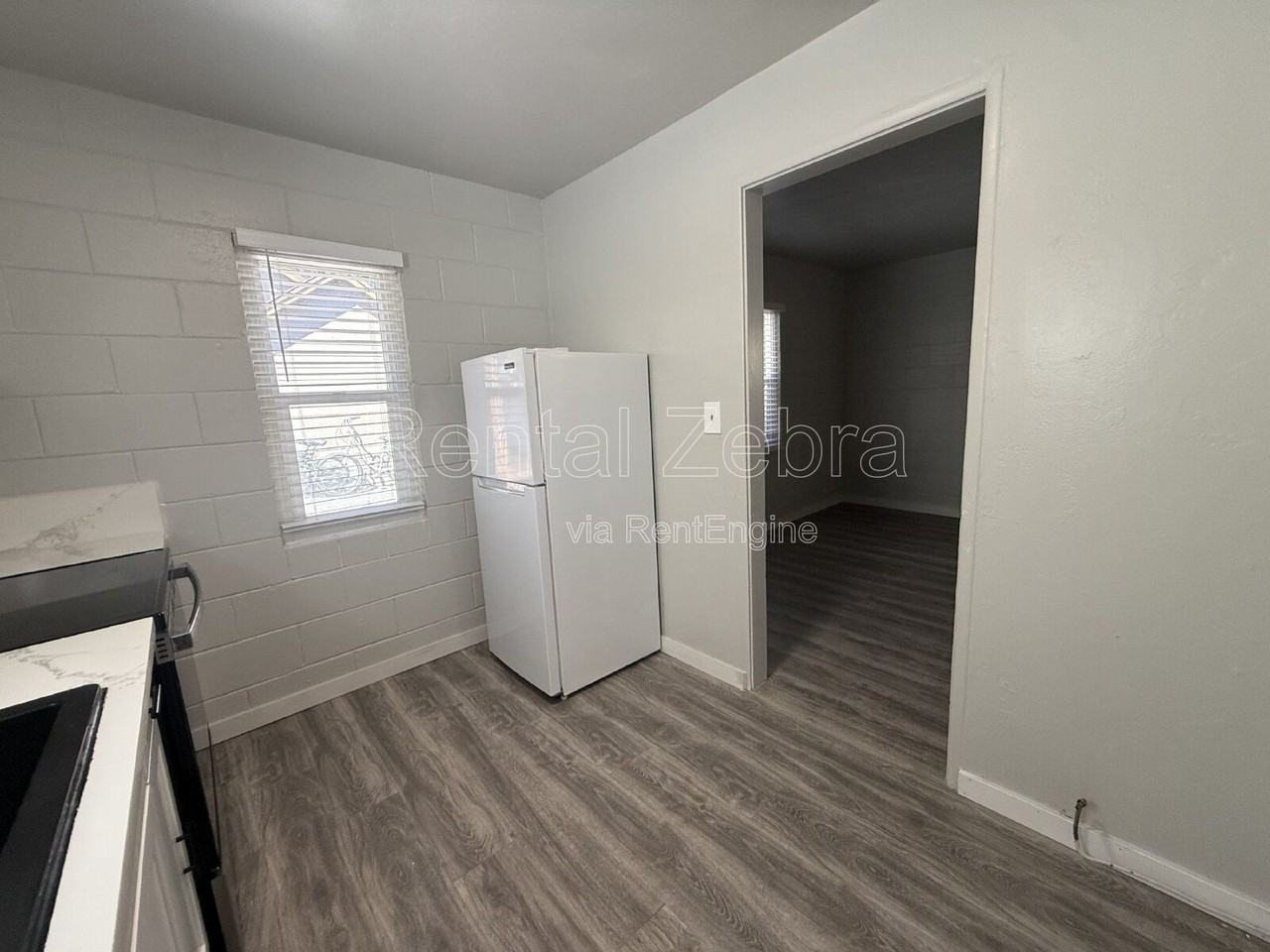 8301 Trout Ave #4 - Photo 4 of 16